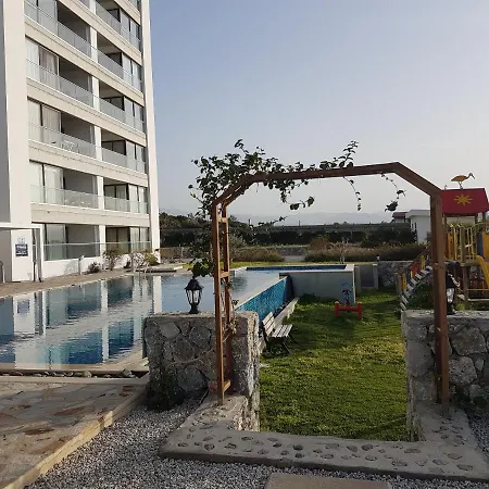 Aphrodite Apartamento Ghaziveran