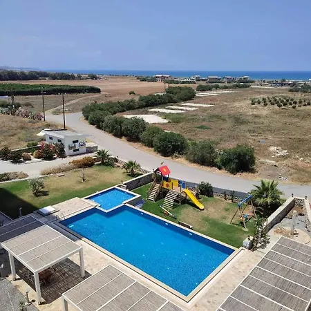 Aphrodite Apartament Ghaziveran
